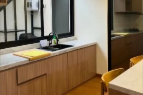 dijual-rumah-candraresmi-2